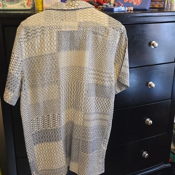 HOLLISTER Unique Mens Shirt - Picture 4 of 5